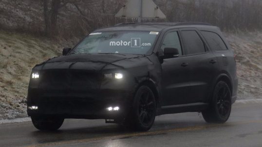 2018-dodge-durango-srt-spy-photos