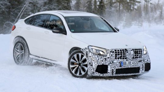 2018-mercedes-amg-glc-63-coupe-spy-1