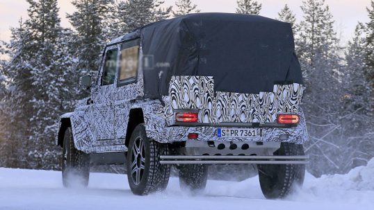 2018-mercedes-g-class-4x4-pickup-spy-photo-04