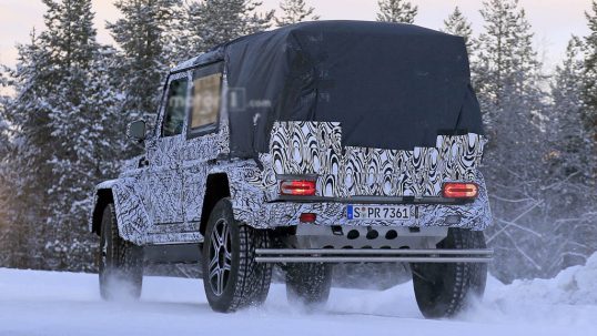 2018-mercedes-g-class-4x4-pickup-spy-photo-04