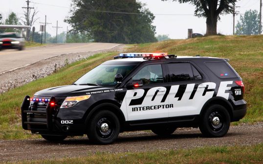 ford-police-interceptor-utility-front-three-quarter