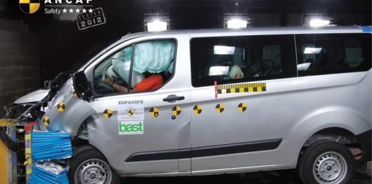 ford-transit-custom-2014-onwards-frontal-offset