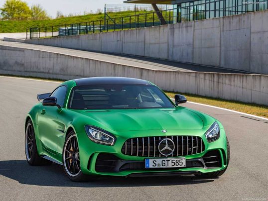 mercedes-benz-amg-gt-2017-r