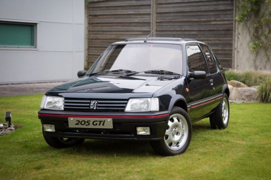 peugeot-205-gti