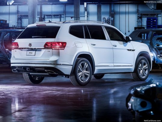 volkswagen-atlas_r-line-2018-1024-04