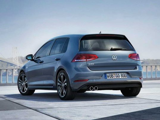 volkswagen-golf-2018-gtd-02