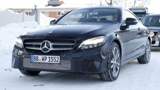 mercedes-c-class-coupe-facelift-spy-1