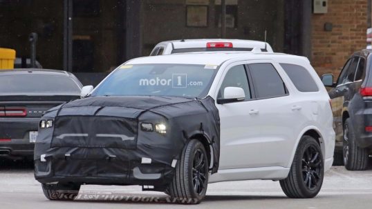 possible-dodge-durango-hellcat-spy-photo1