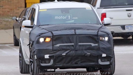 possible-dodge-durango-hellcat-spy-photo2