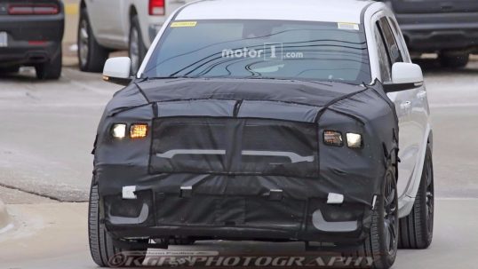 possible-dodge-durango-hellcat-spy-photo5