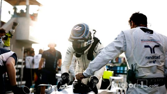 valtteri-bottas-williams-on-the-grid