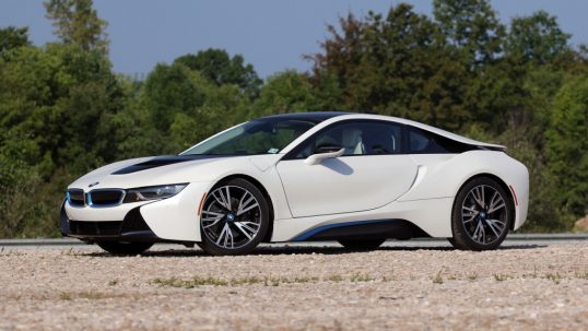 2016-bmw-i8