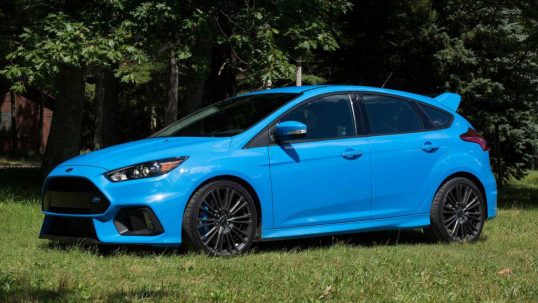 2016-ford-focus-rs-first-dr