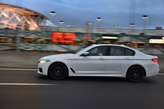 2017-bmw-540i-sdrive-19