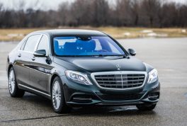 2017-mercedes-maybach-s550-111-876x535