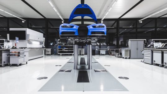 2017-bugatti-chiron-production-at-molsheim-factory-16