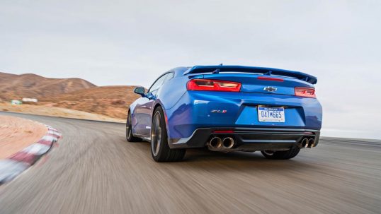 2017-chevy-camaro-zl1-04