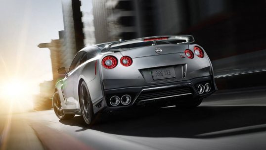 2017-nissan-gtr-silver-original