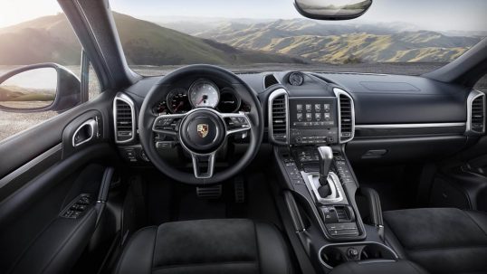 2017-porsche-cayenne-s-platinum-edition-interior