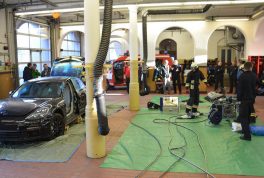 2017-porsche-panamera-german-firefighters-2