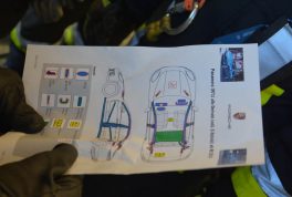2017-porsche-panamera-german-firefighters-3