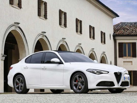 alfa-romeo-giulia-2016-01