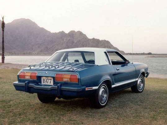 ford-mustang-1977-03