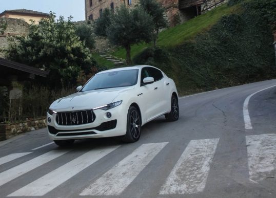 maserati-levante-2017-1600-16