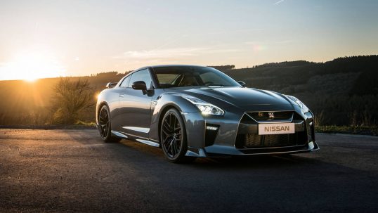 nissan-gt-r-2017-01