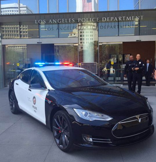 tesla-police-cars-01