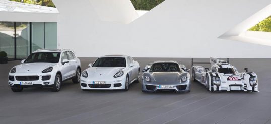 the_porsche_hybrid_range_cayenne_s_e_hybrid__panamera_s_e_hybrid__918_spyder__919_hybrid_lmp1_wec_race_car