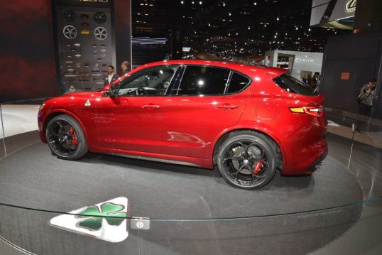 alfa-stelvio-qv-chicago-livepics-9