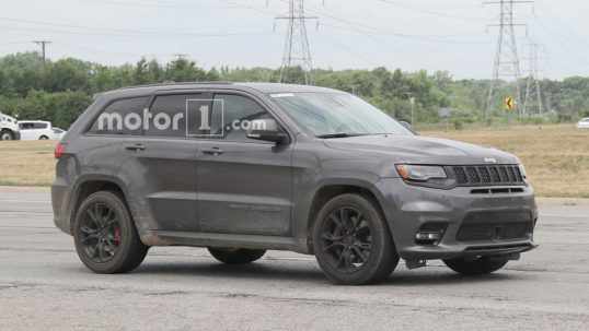 jeep-grand-cherokee-trawkhawk-spy-1