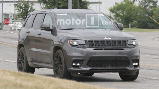 jeep-grand-cherokee-trawkhawk-spy-shots