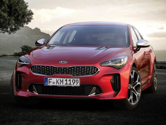 2-kia-stinger