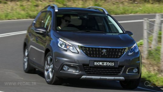 2017-peugeot-2008__07-1