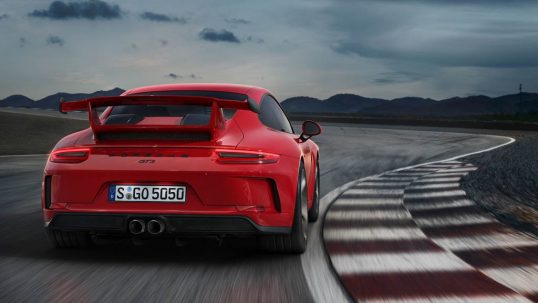 2018-porsche-911-gt3-3