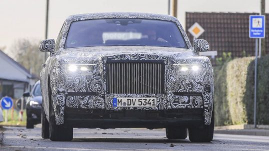 2018-rolls-royce-phantom-spy-01