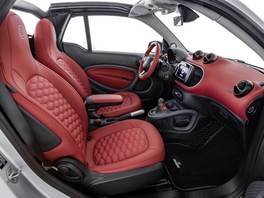 2018-smart-fortwo-brabus-edition-2-geneva-6