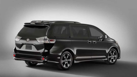 2018-toyota-sienna