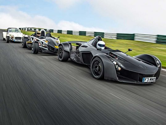 caterham-7-vs-ariel-atom-vs