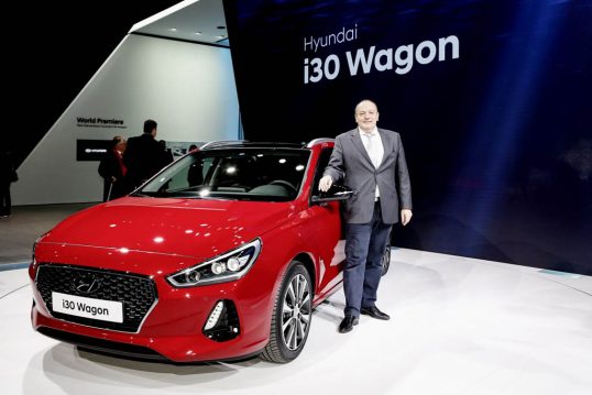 hyundai-i30-w-2