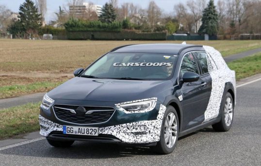 new-opel-insignia-cross-tourer-1