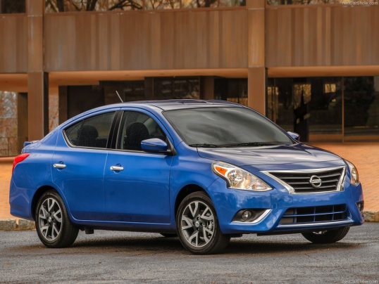 nissan-versa-2015-sedan-01