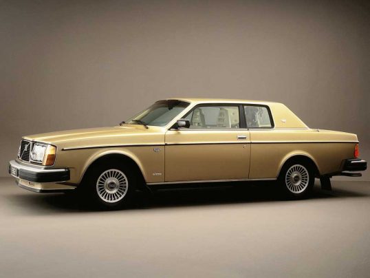 volvo-262c-bertone-1977-06