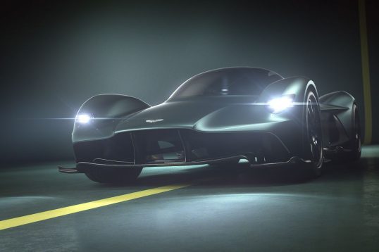 aston-martin-valkyrie_01