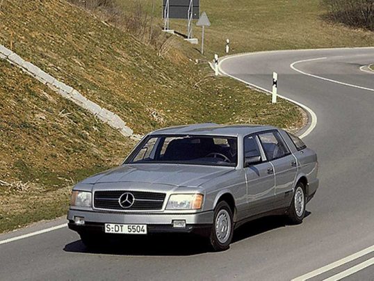 mercedes-benz_auto_2000_con