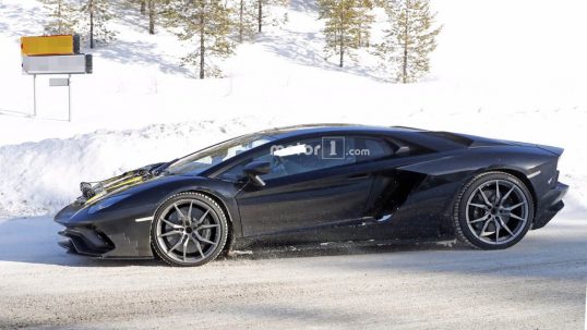 new-lamborghini-aventador-version-spy-01