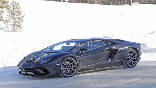 new-lamborghini-aventador-version-spy-05