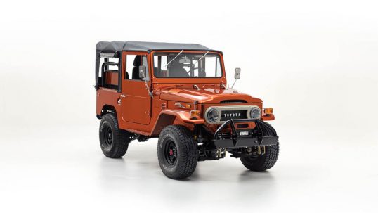 1972-toyota-fj40-land-cruiser-resto-mod-01